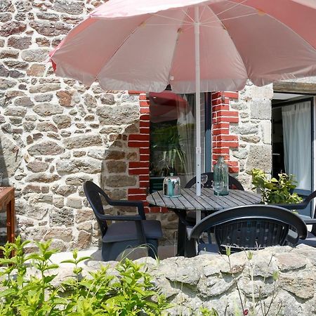 La Quinardais - Charmante Maison Avec Terrasse Saint-Samson-sur-Rance Zewnętrze zdjęcie