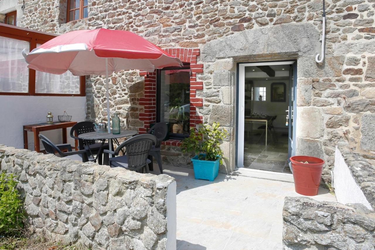 La Quinardais - Charmante Maison Avec Terrasse Saint-Samson-sur-Rance Zewnętrze zdjęcie